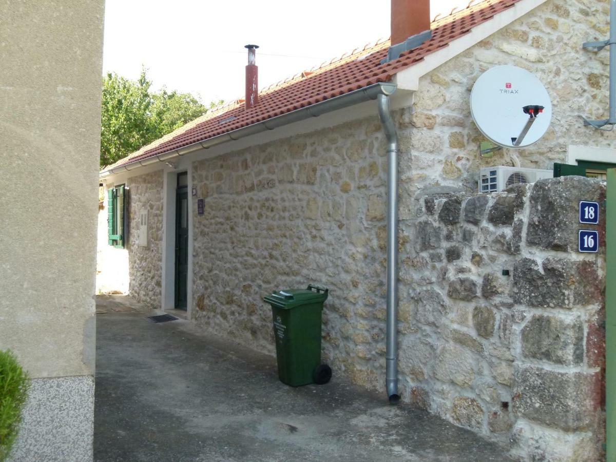 Dalmatian Stone House Angela Villa Drnis Ngoại thất bức ảnh